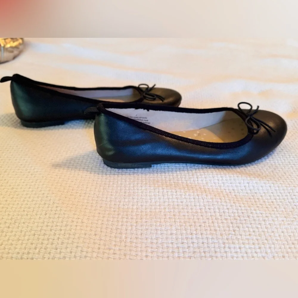 CAT & JACK Diana Girls Black Faux Leather Ballet Flats Kids Dress Shoes